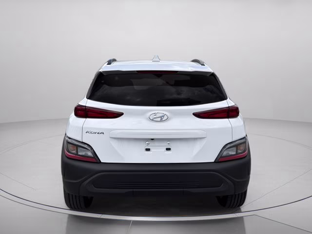 2023 Lunar White Hyundai Kona SEL FWD SUV