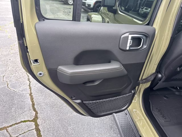 2026 41 Jeep Wrangler Sahara 4X4 Convertible
