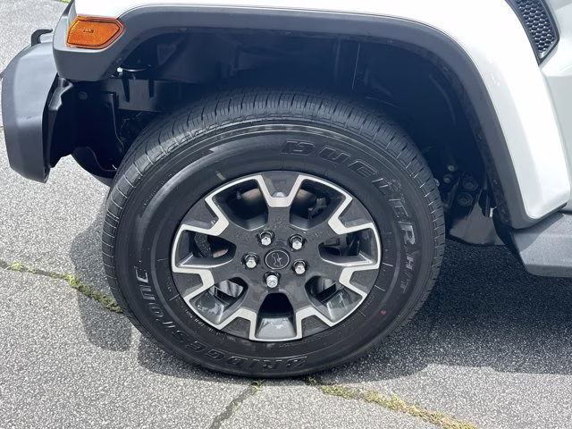 2026 Bright White Clearcoat Jeep Wrangler Sahara 4X4 Convertible