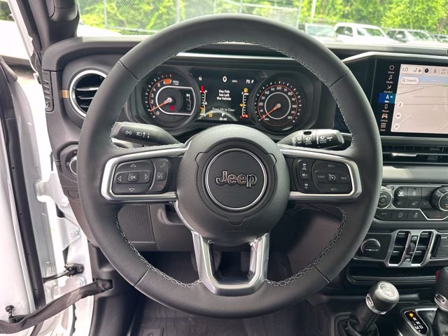 2026 Bright White Clearcoat Jeep Wrangler Sahara 4X4 Convertible