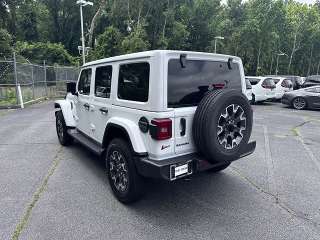 2026 Bright White Clearcoat Jeep Wrangler Sahara 4X4 Convertible