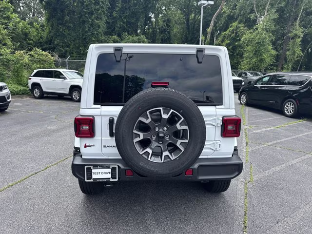 2026 Bright White Clearcoat Jeep Wrangler Sahara 4X4 Convertible