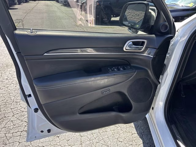 2015 Bright White Clearcoat Jeep Grand Cherokee Overland 4X4 SUV
