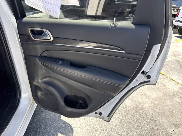 2015 Bright White Clearcoat Jeep Grand Cherokee Overland 4X4 SUV