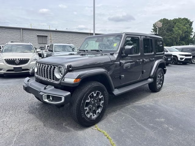 2026 Granite Crystal Metallic Clearcoat Jeep Wrangler Sahara 4X4 Convertible