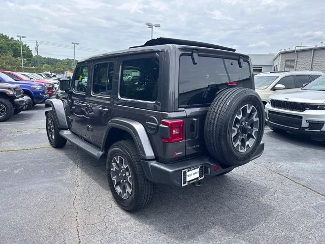 2026 Granite Crystal Metallic Clearcoat Jeep Wrangler Sahara 4X4 Convertible