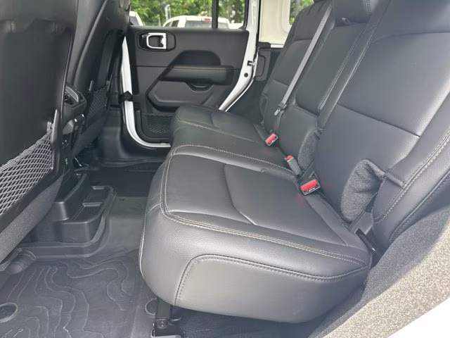 2026 Bright White Clearcoat Jeep Wrangler Sahara 4X4 Convertible