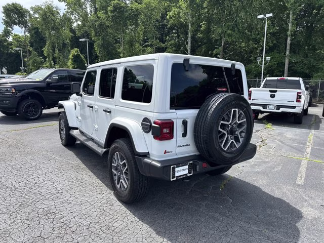 2026 Bright White Clearcoat Jeep Wrangler Sahara 4X4 Convertible