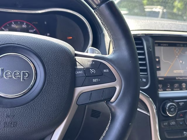 2015 Bright White Clearcoat Jeep Grand Cherokee Overland 4X4 SUV