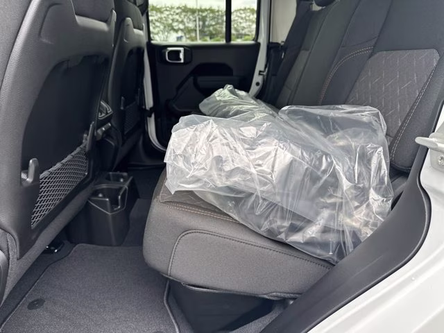 2026 Bright White Clearcoat Jeep Gladiator Mojave 4X4 Truck