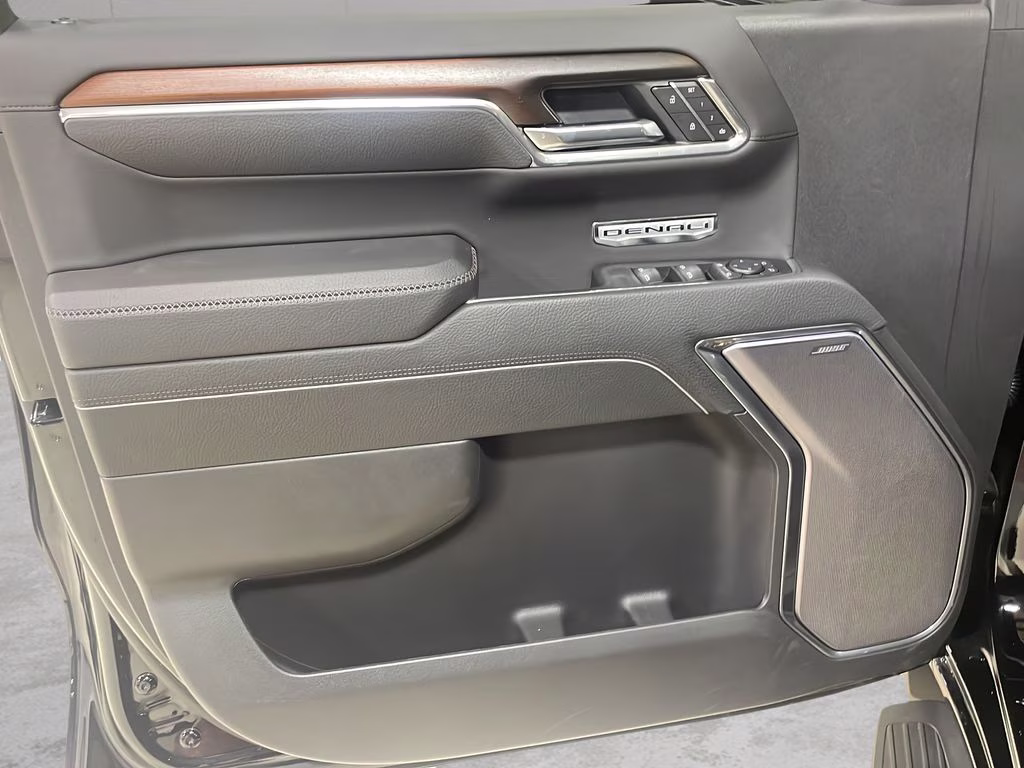 2025 Onyx Black GMC Sierra 1500 Denali 4X4 Truck