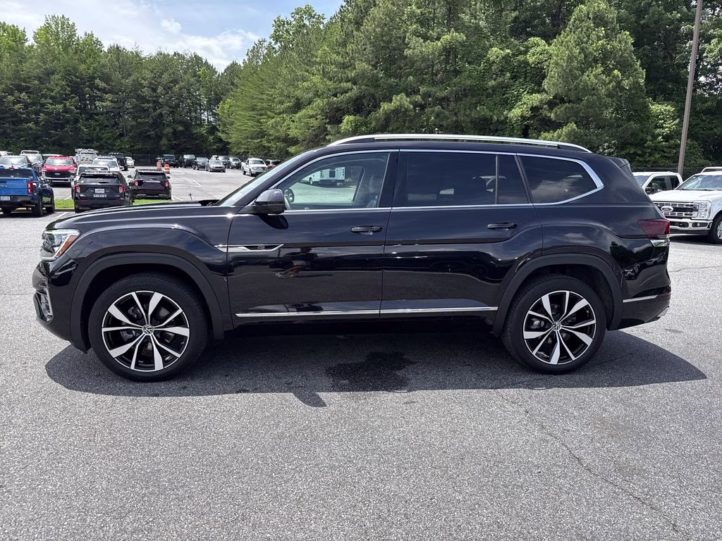2024 Deep Black Volkswagen Atlas 2.0T SEL Premium R-Line AWD SUV