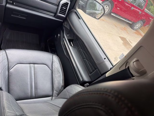 2021 Agate Black Metallic Ford Expedition Max Platinum 4X4 SUV