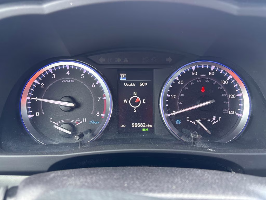 2019 Predawn Gray Mica Toyota Highlander XLE AWD SUV