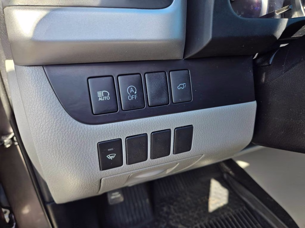 2019 Predawn Gray Mica Toyota Highlander XLE AWD SUV