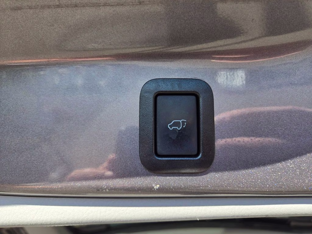 2019 Predawn Gray Mica Toyota Highlander XLE AWD SUV