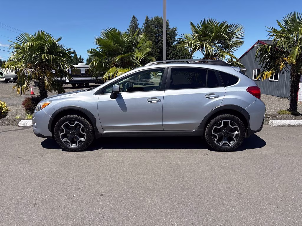 2015 Ice Silver Metallic Subaru XV Crosstrek 2.0i Premium AWD SUV
