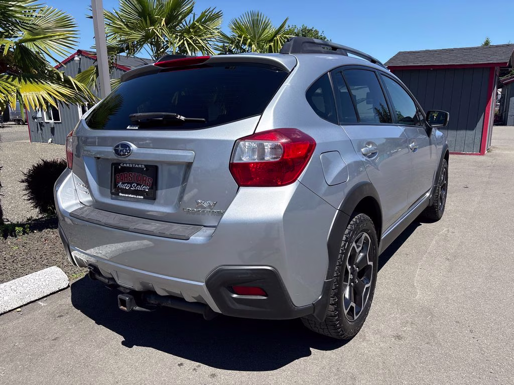 2015 Ice Silver Metallic Subaru XV Crosstrek 2.0i Premium AWD SUV