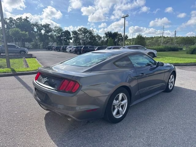 2017 Magnetic Metallic Ford Mustang V6 RWD Coupe