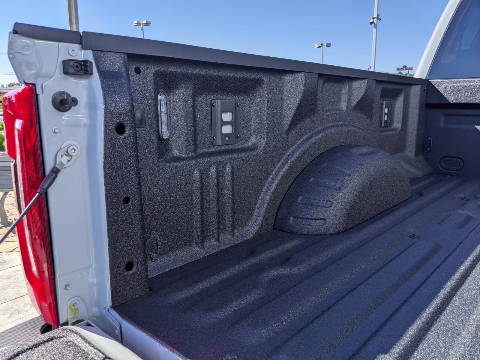 2026 Avalanche Gray Ford Super Duty F-250 SRW LARIAT 4X4 Truck