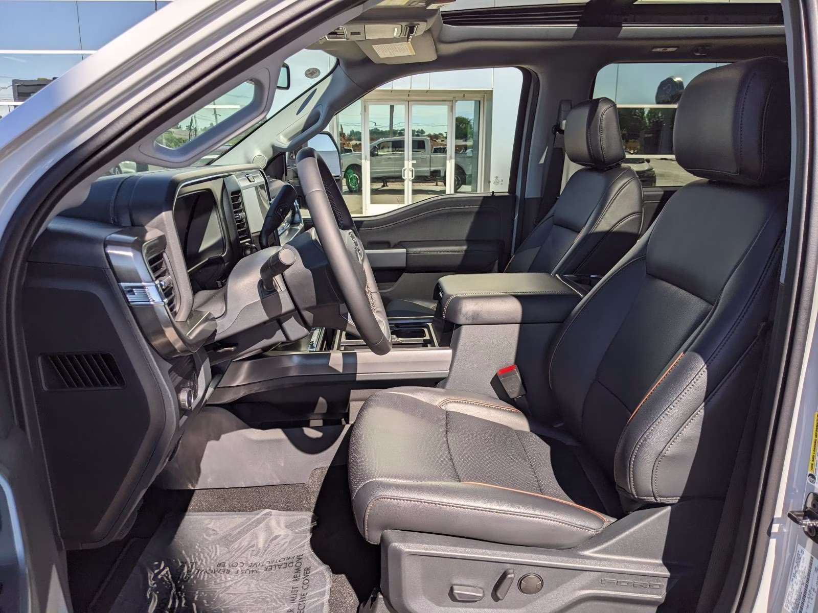 2026 Avalanche Gray Ford Super Duty F-250 SRW LARIAT 4X4 Truck