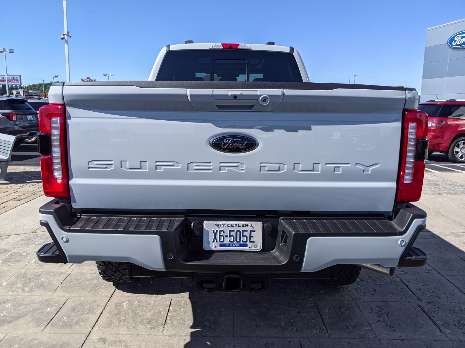 2026 Avalanche Gray Ford Super Duty F-250 SRW LARIAT 4X4 Truck