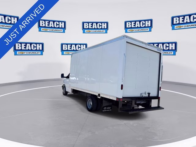 2026 Summit White Chevrolet Express Cutaway 3500 1WT RWD Long Wheelbase