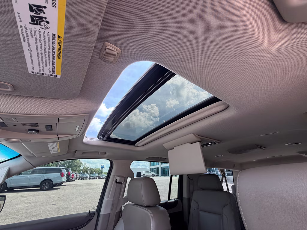 2016 Iridescent Pearl Tricoat Chevrolet Suburban LT RWD SUV