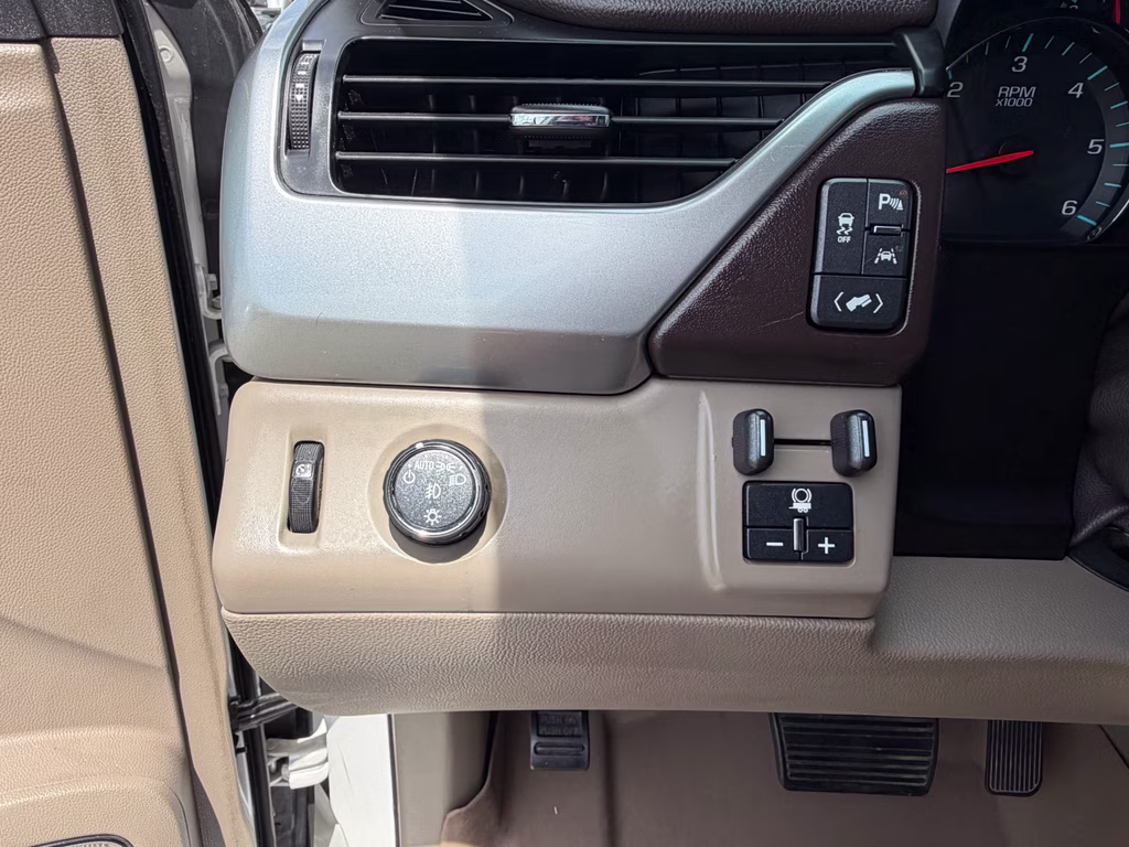 2016 Iridescent Pearl Tricoat Chevrolet Suburban LT RWD SUV