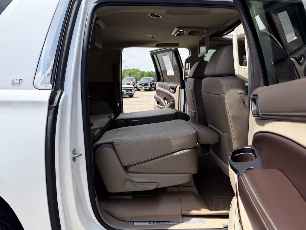 2016 Iridescent Pearl Tricoat Chevrolet Suburban LT RWD SUV