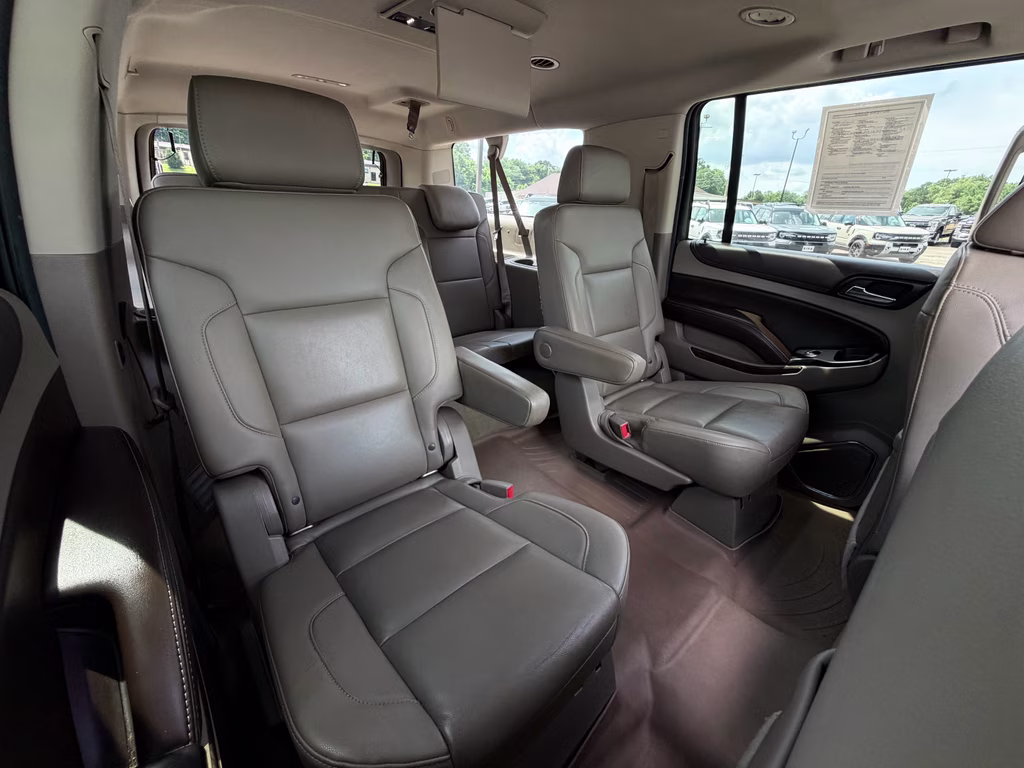 2016 Iridescent Pearl Tricoat Chevrolet Suburban LT RWD SUV