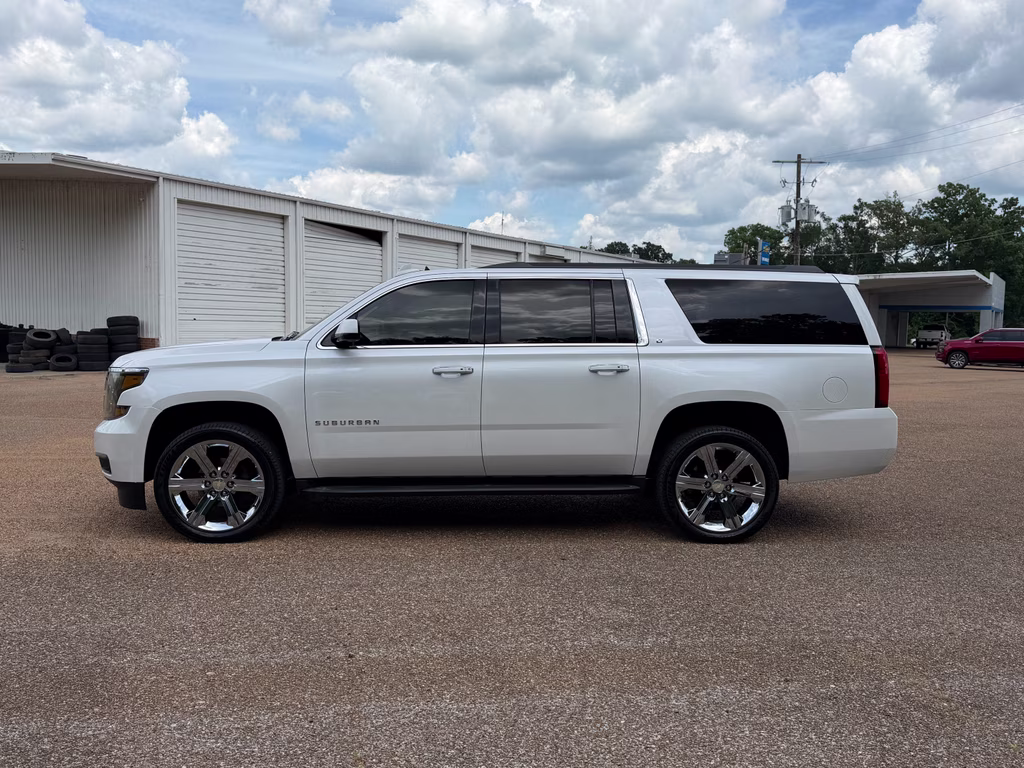 2016 Iridescent Pearl Tricoat Chevrolet Suburban LT RWD SUV