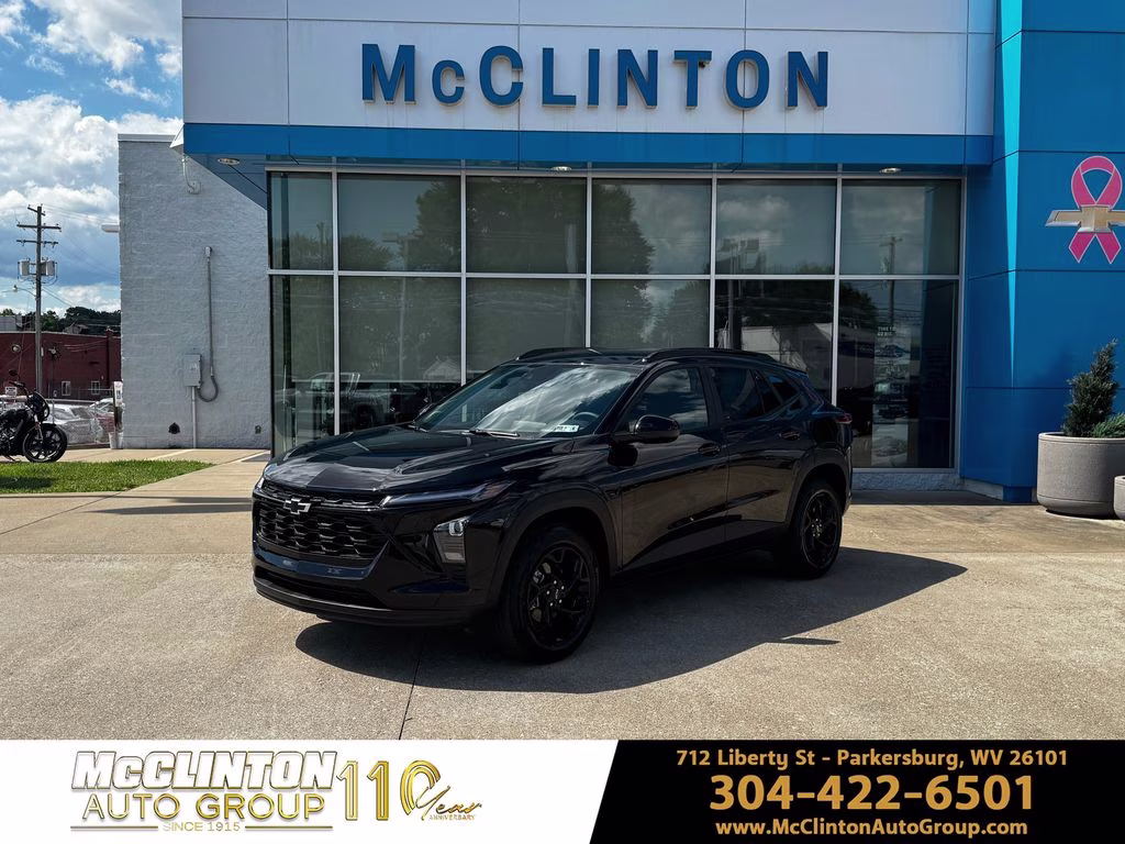 2026 Mosaic Black Metallic Chevrolet Trax LT FWD SUV