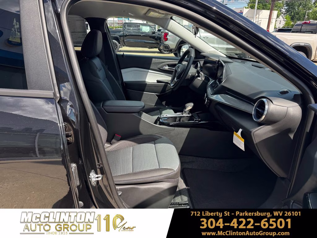 2026 Mosaic Black Metallic Chevrolet Trax LT FWD SUV