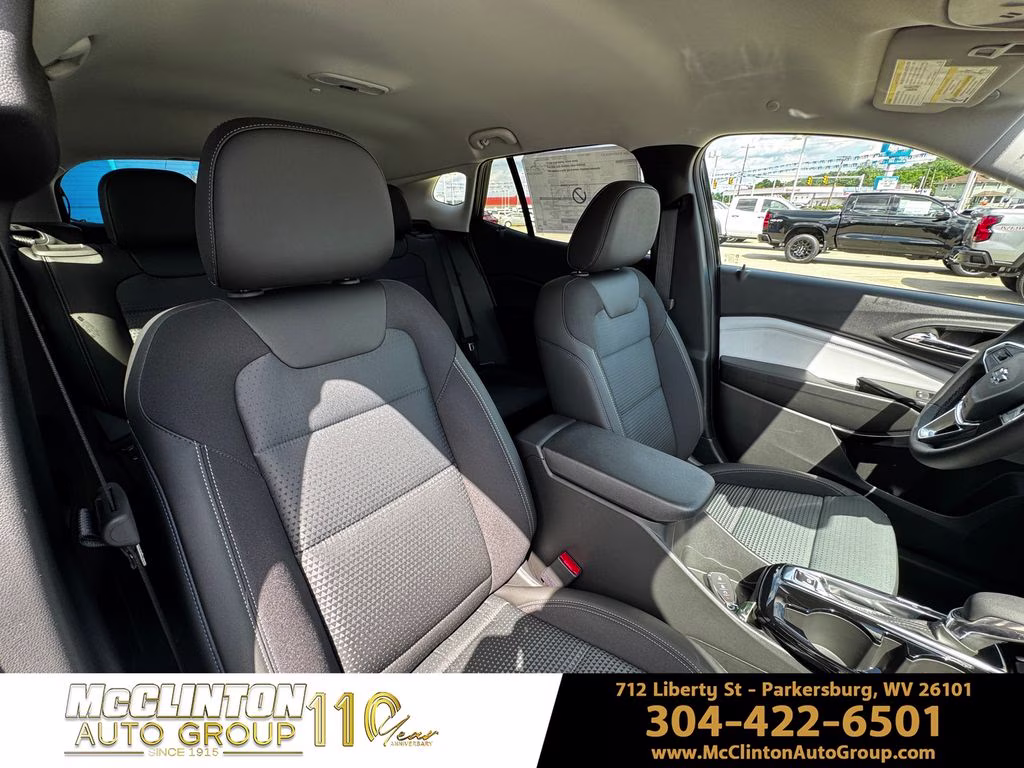 2026 Mosaic Black Metallic Chevrolet Trax LT FWD SUV