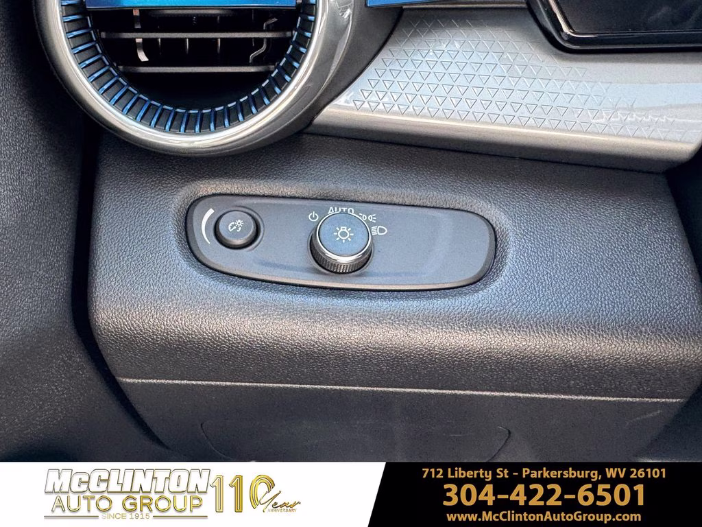 2026 Mosaic Black Metallic Chevrolet Trax LT FWD SUV