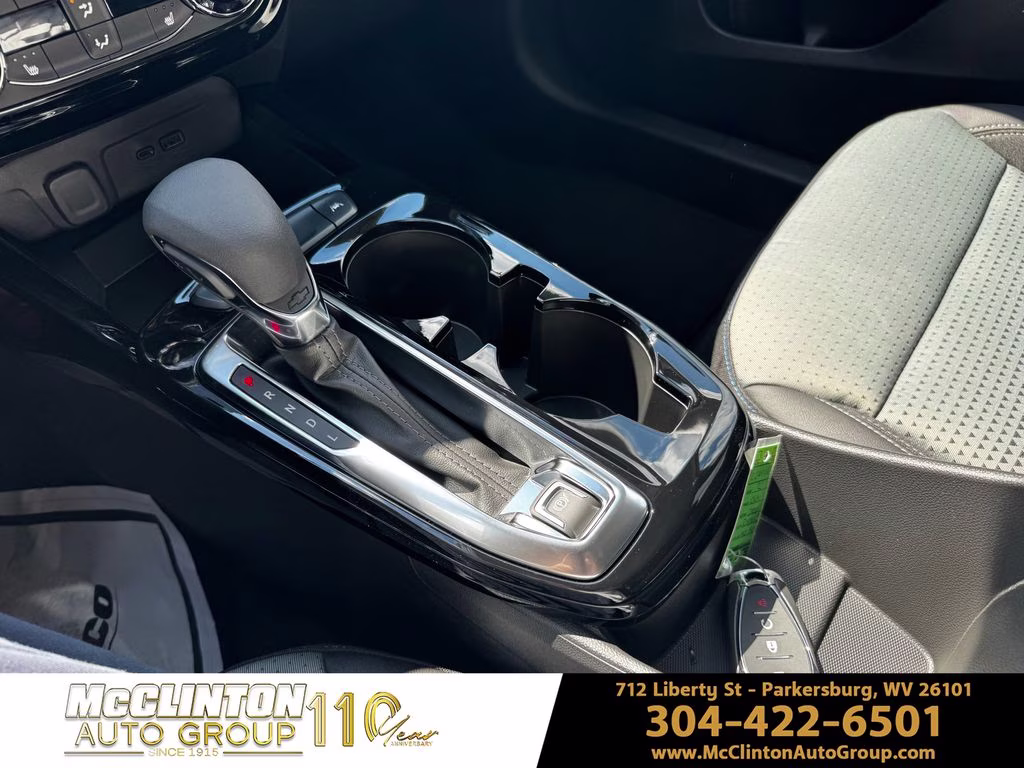 2026 Mosaic Black Metallic Chevrolet Trax LT FWD SUV