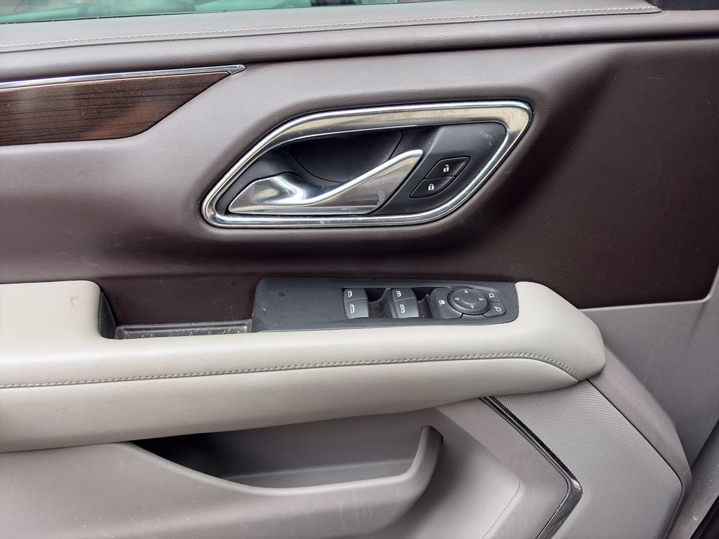 2023 Pearl Beige Metallic GMC Yukon SLE RWD SUV