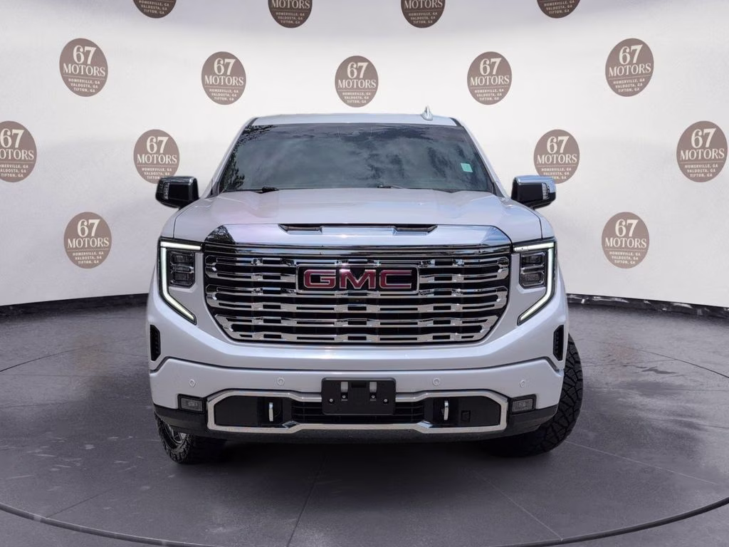 2023 White Frost Tricoat GMC Sierra 1500 Denali 4X4 Truck