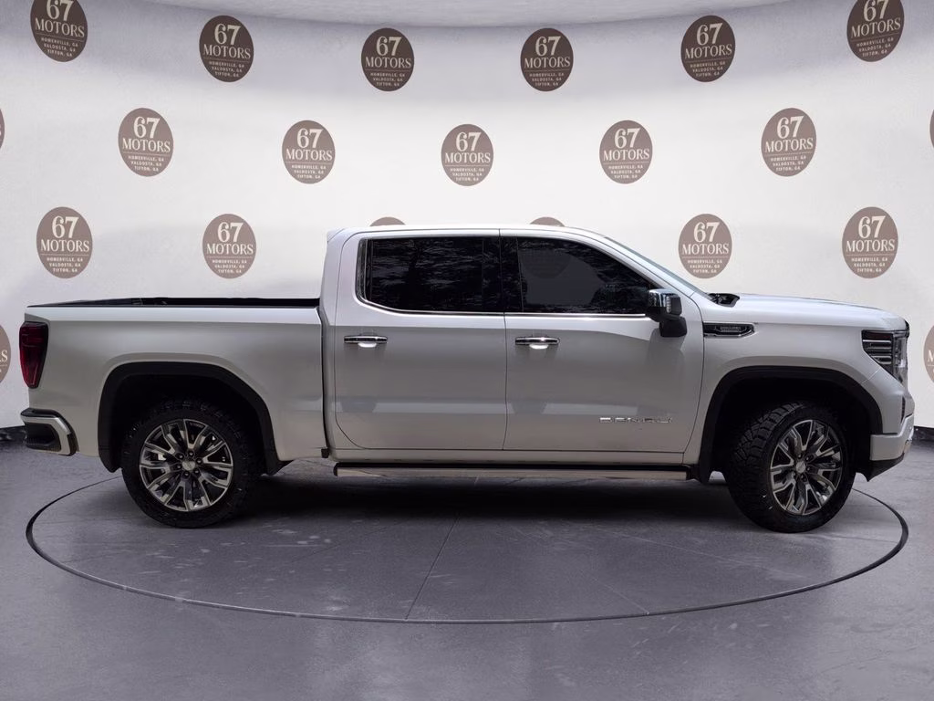 2023 White Frost Tricoat GMC Sierra 1500 Denali 4X4 Truck