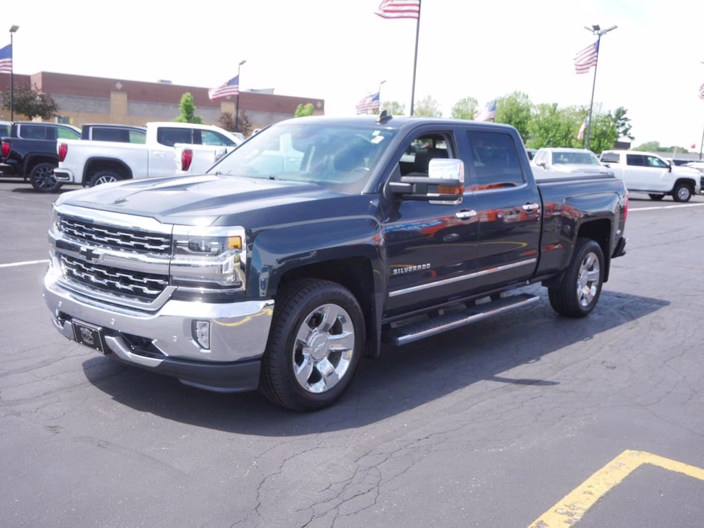 2018 Graphite Metallic Chevrolet Silverado 1500 LTZ 4X4 Truck