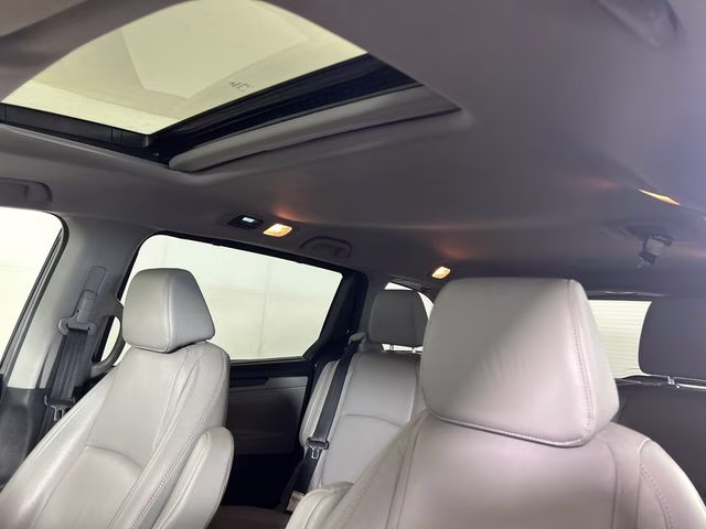 2018 Obsidian Blue Pearl Honda Odyssey EX-L FWD Van