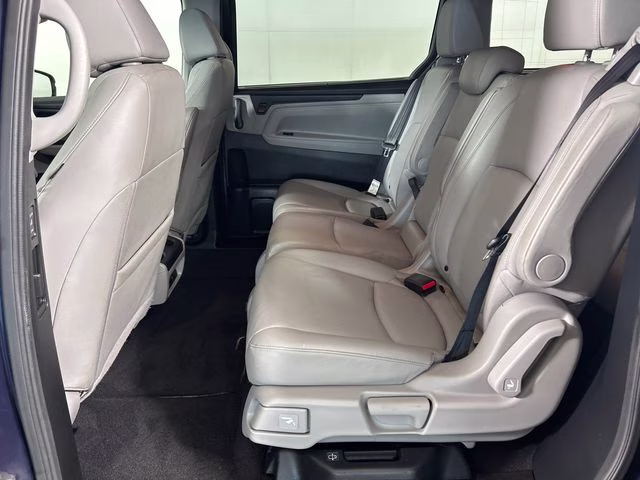 2018 Obsidian Blue Pearl Honda Odyssey EX-L FWD Van