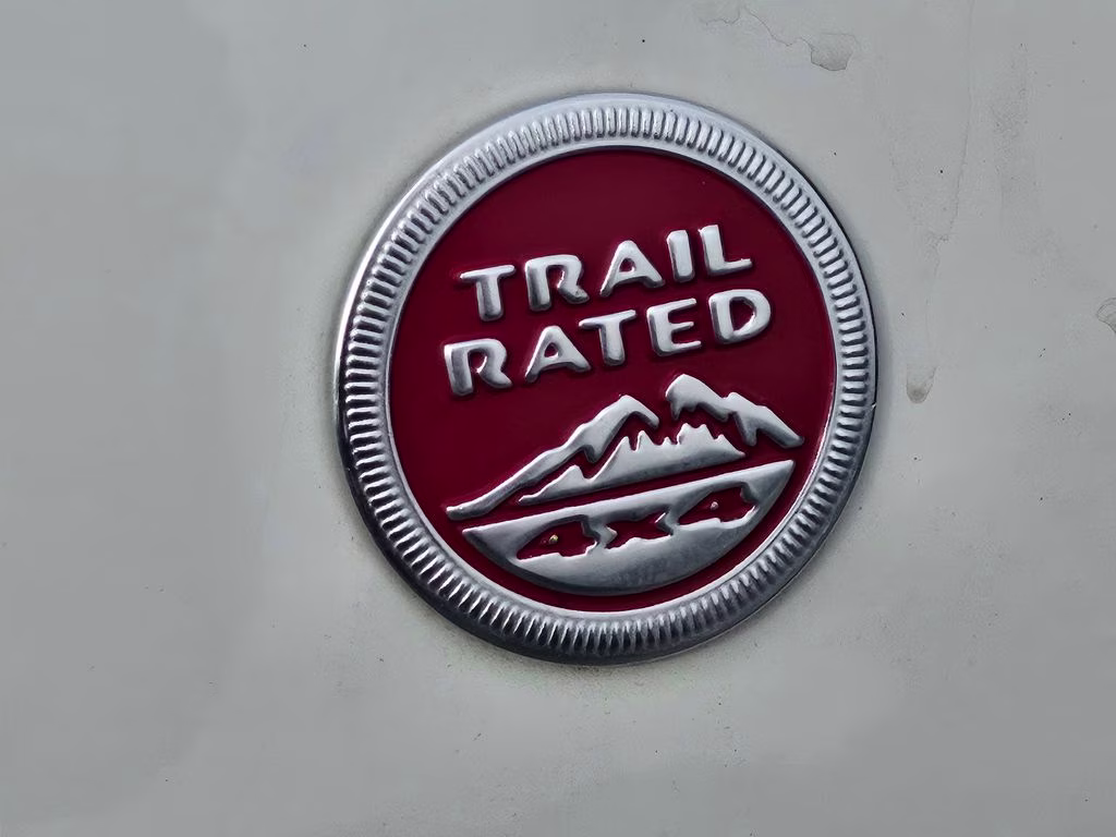 2019 White Clearcoat Jeep Compass Trailhawk 4X4 SUV