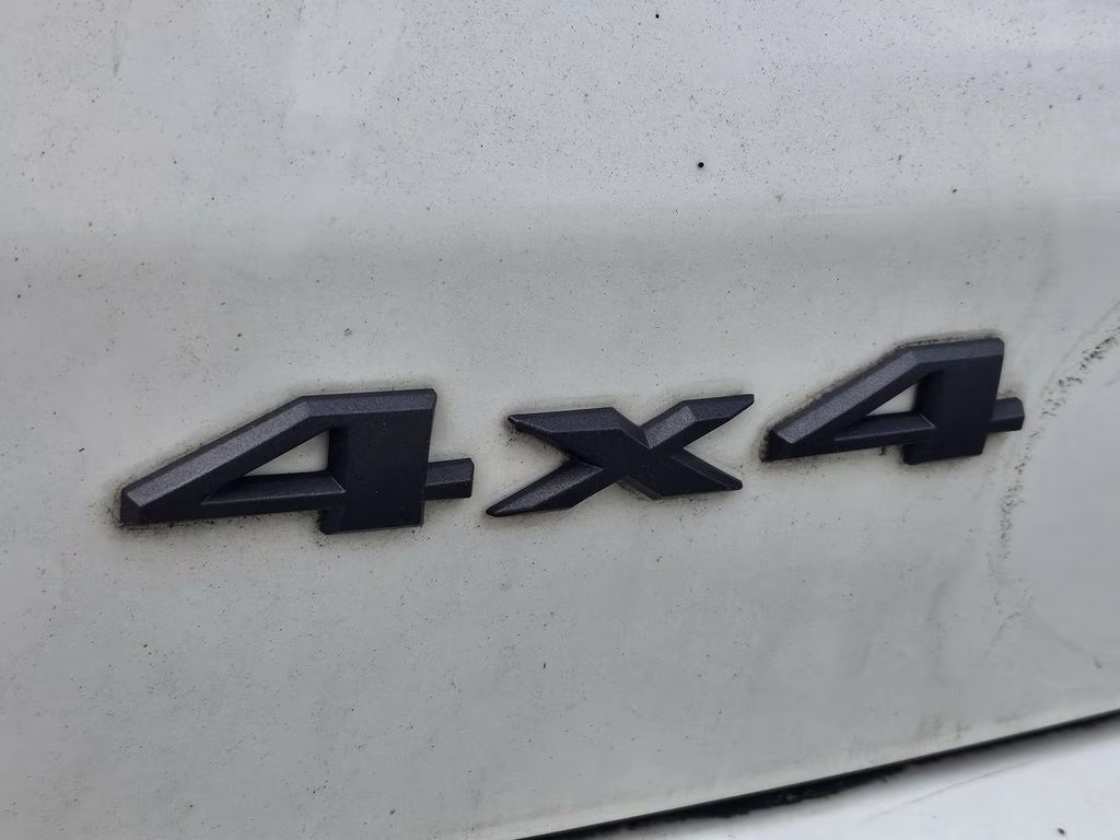 2019 White Clearcoat Jeep Compass Trailhawk 4X4 SUV