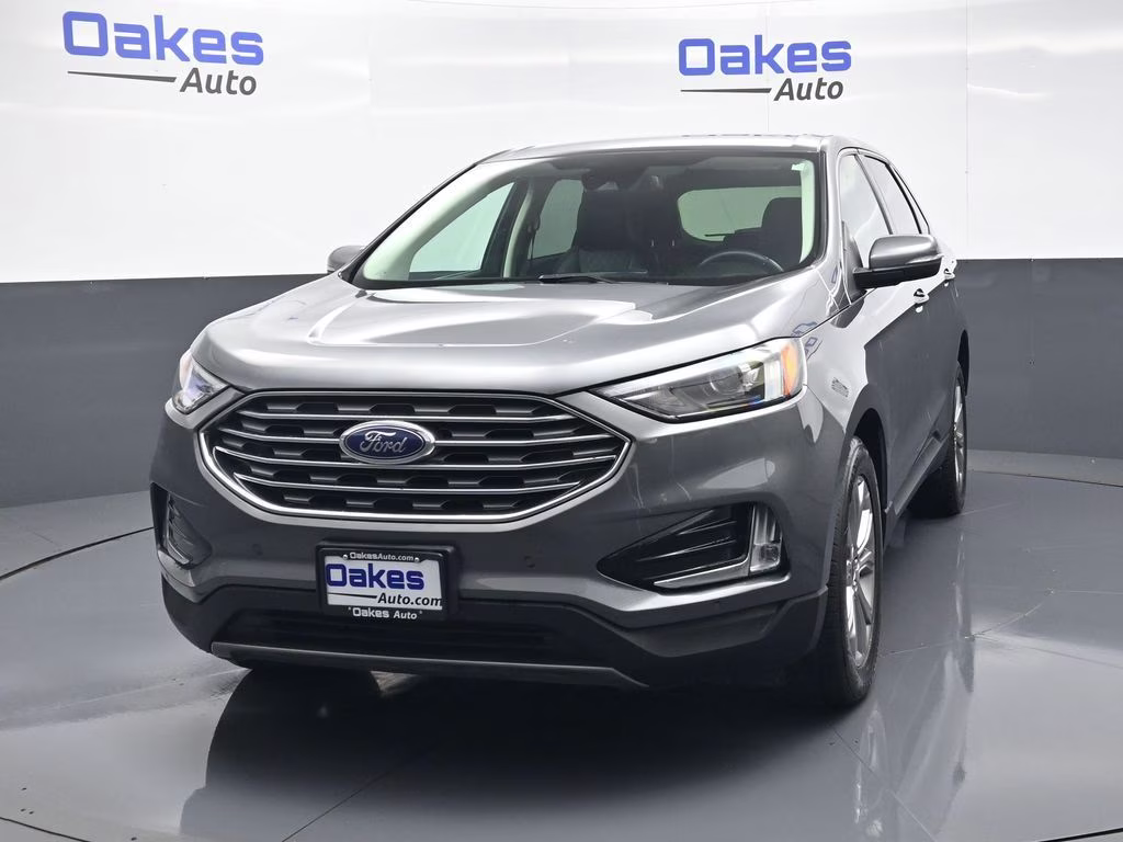 2024 Gray Metallic Ford Edge Titanium AWD SUV