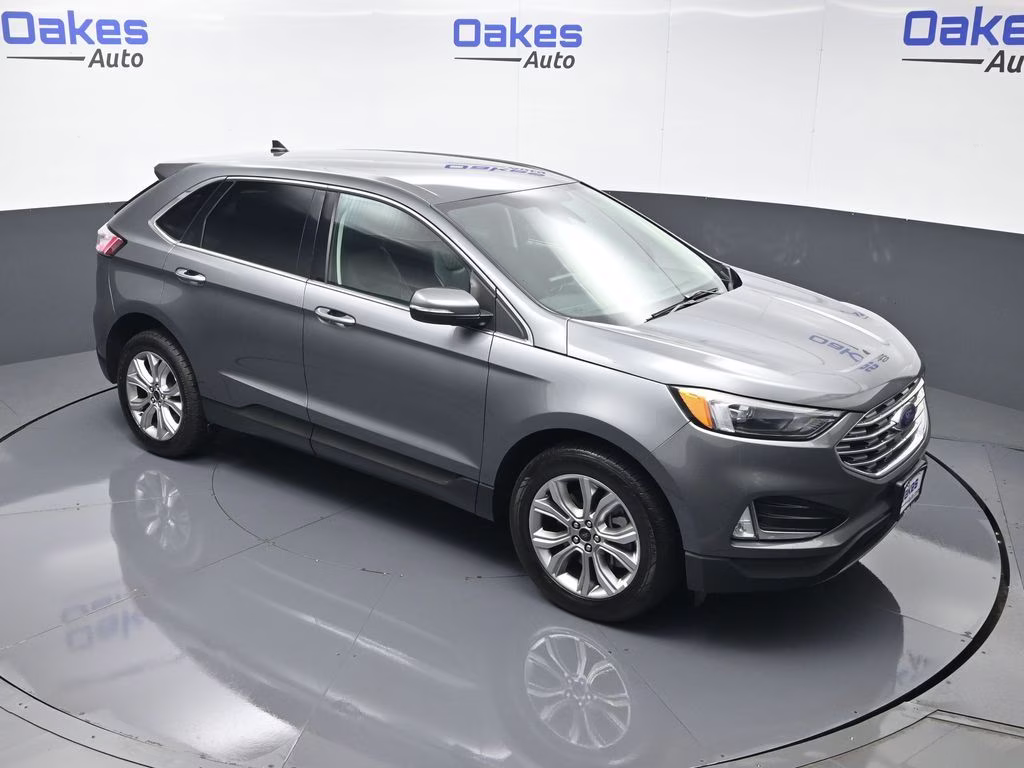 2024 Gray Metallic Ford Edge Titanium AWD SUV