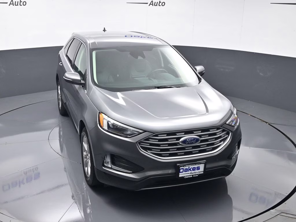 2024 Gray Metallic Ford Edge Titanium AWD SUV