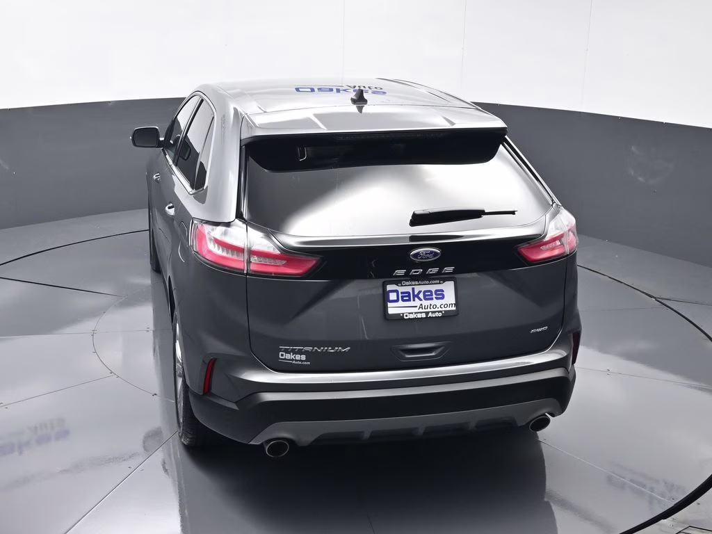 2024 Gray Metallic Ford Edge Titanium AWD SUV