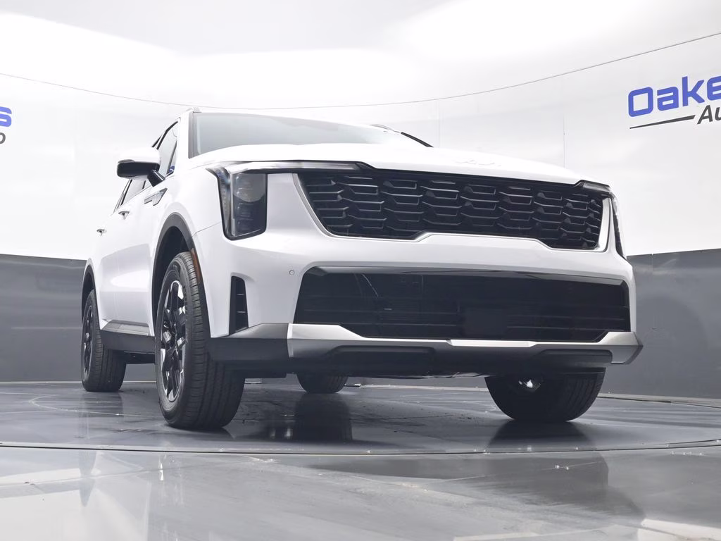 2026 Glacial White Pearl Kia Sorento S AWD SUV